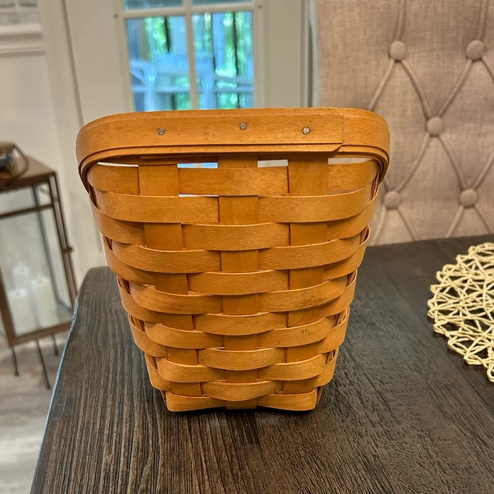 Longaberger small vegetable